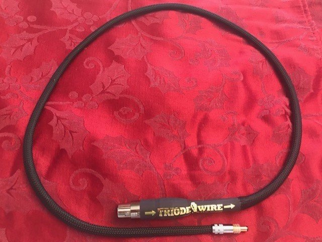 Oyaide DC-2.1G barrel connector to female XLR.jpeg Oyaide DC-2.1G barrel connector to female XLR.jpeg