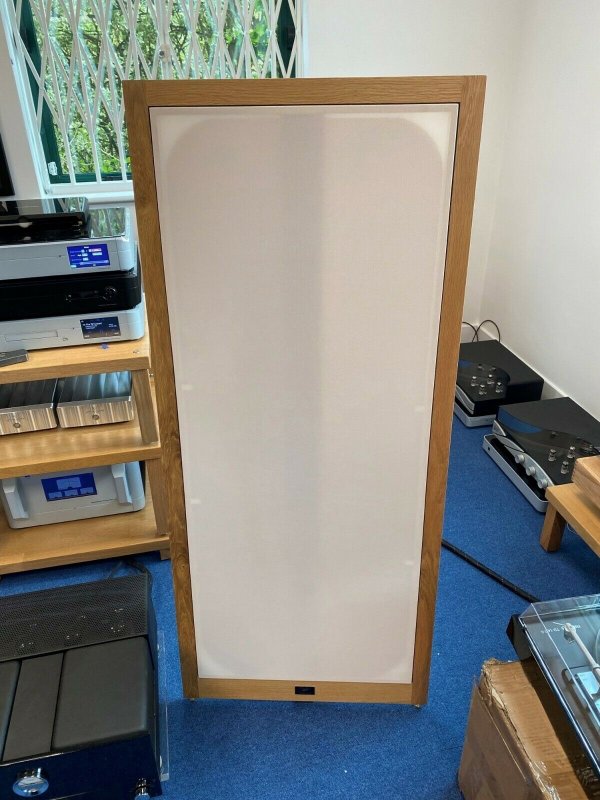 Podium right speaker.jpeg