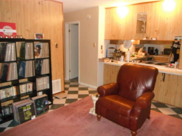 Listening Room 004.jpg