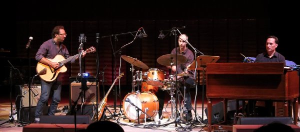 Anthony Wilson B3 Organ Trio - small.jpg Anthony Wilson B3 Organ Trio - small.jpg