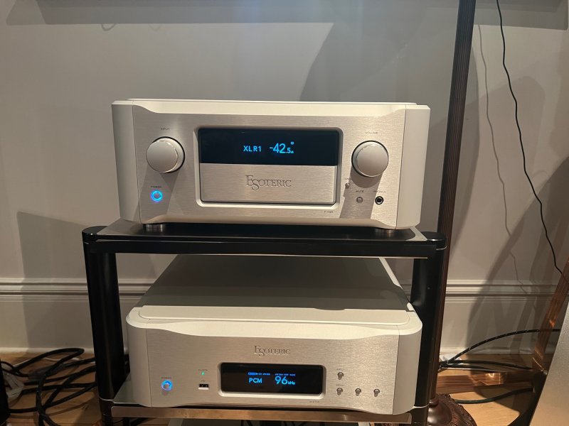 IMG_2052.jpg IMG_2052.jpg