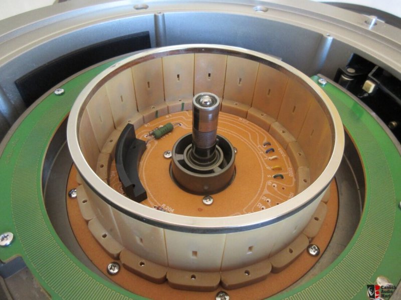 2452023-8512e216-pioneer-exclusive-em-10-direct-drive-turntable-motor.jpg