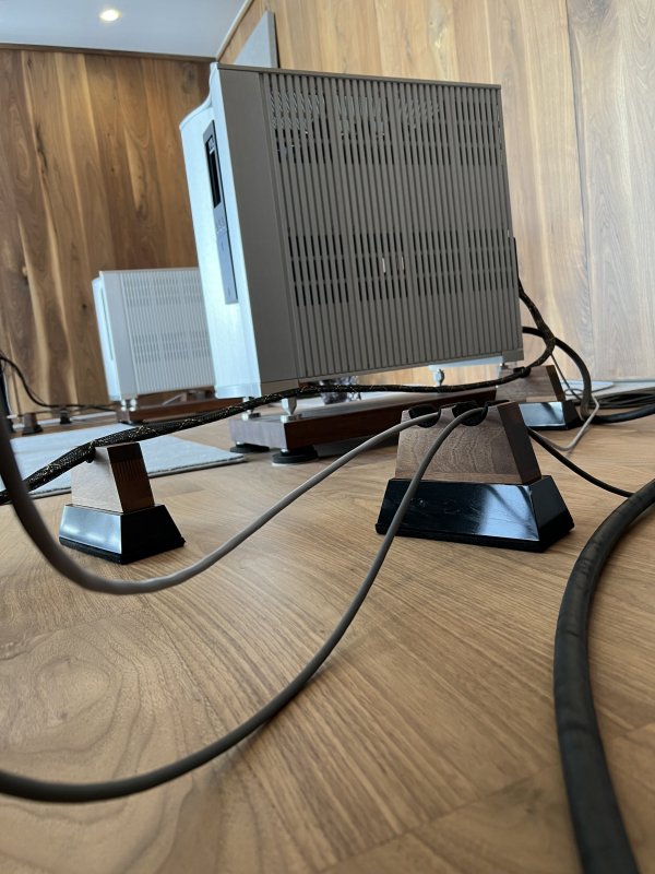 CD1A5C69-478D-410C-B500-1FCE81CC5A3D.jpeg CD1A5C69-478D-410C-B500-1FCE81CC5A3D.jpeg